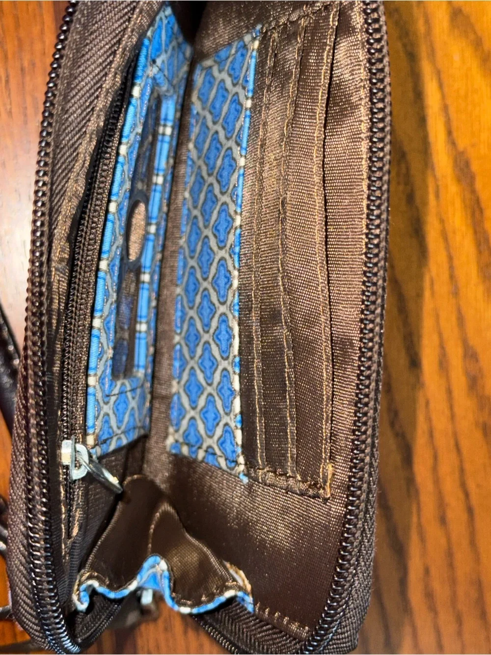 thirty-one Blue Patterned Wristlet with Brown Strap